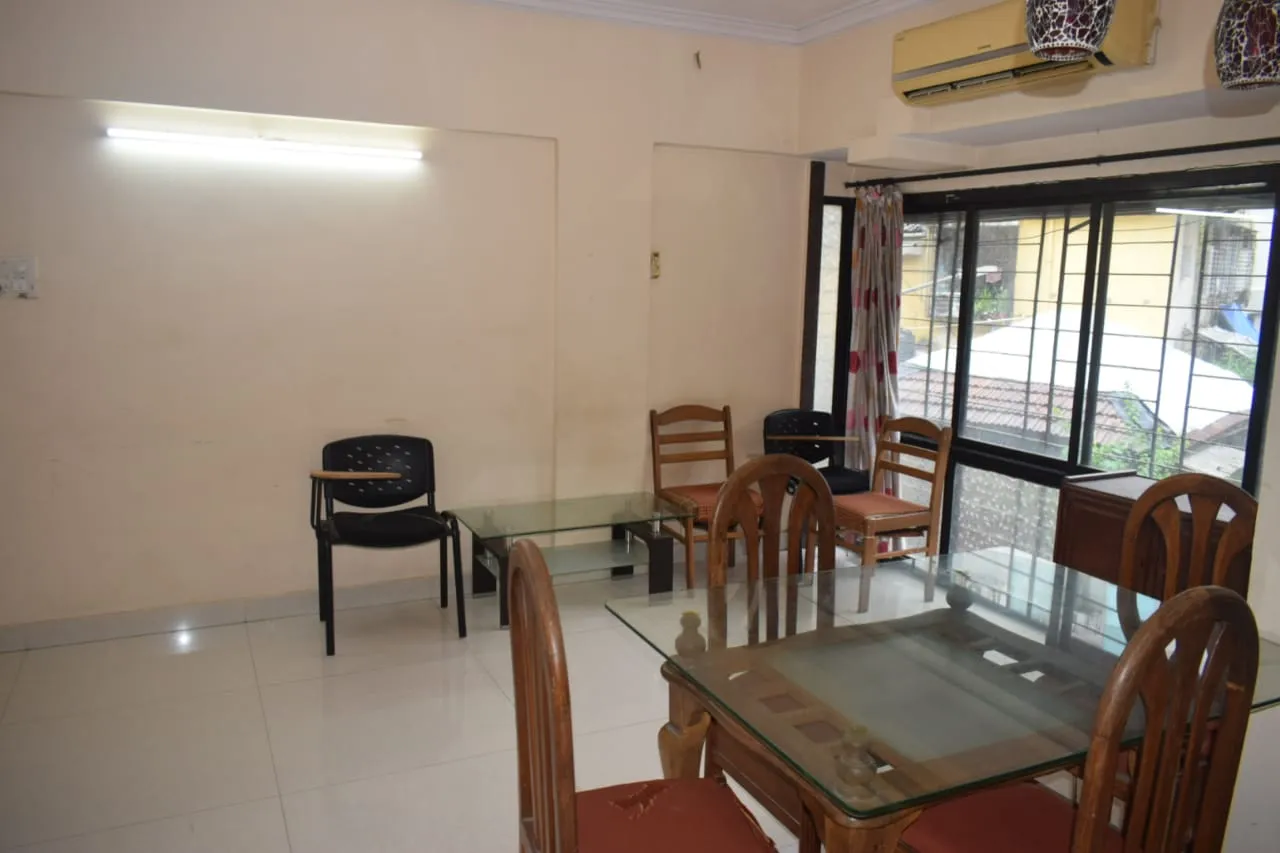 1 BHK Flats for Sale in Zeba Corner, Bandra West