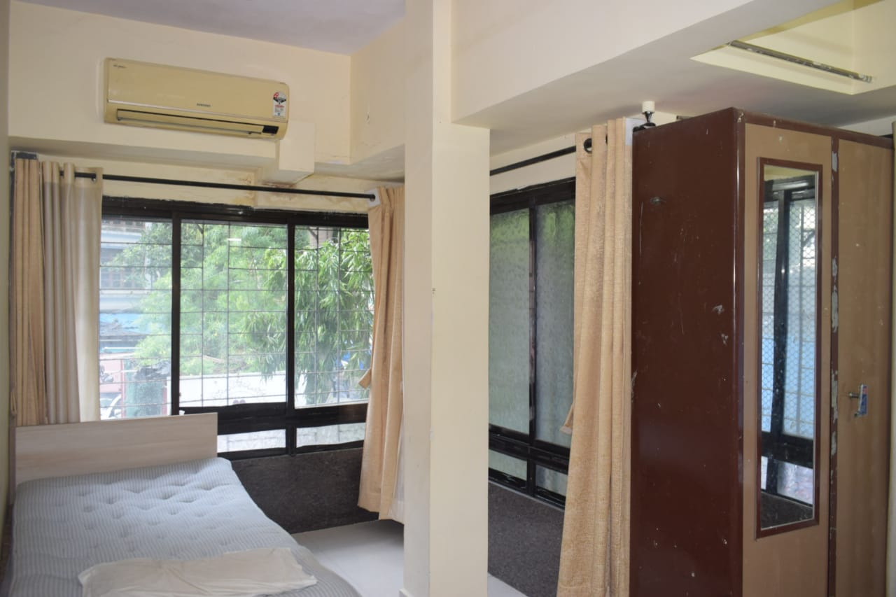 15 - Zeba Corner, Bandra West