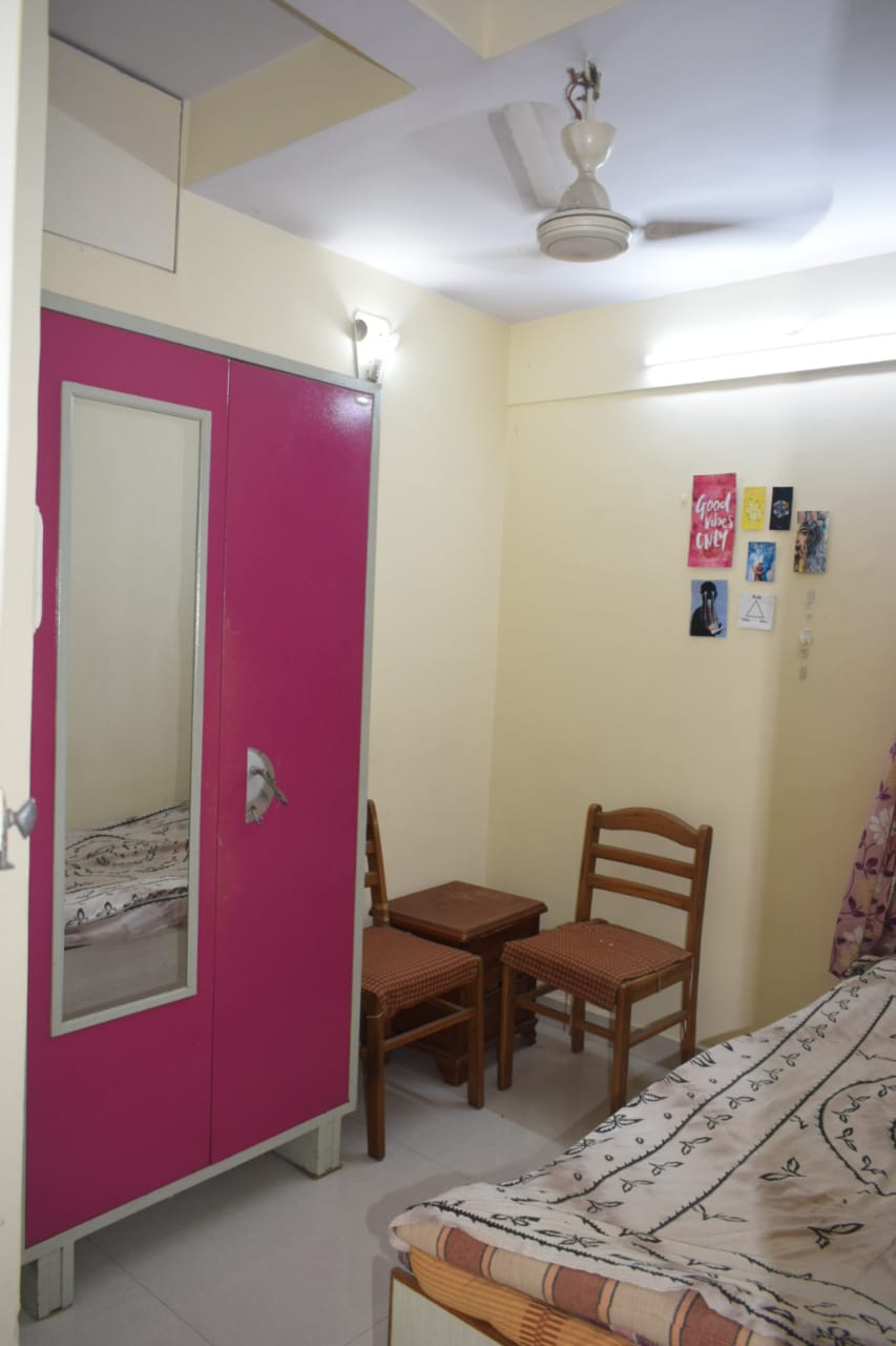 18 - Zeba Corner, Bandra West