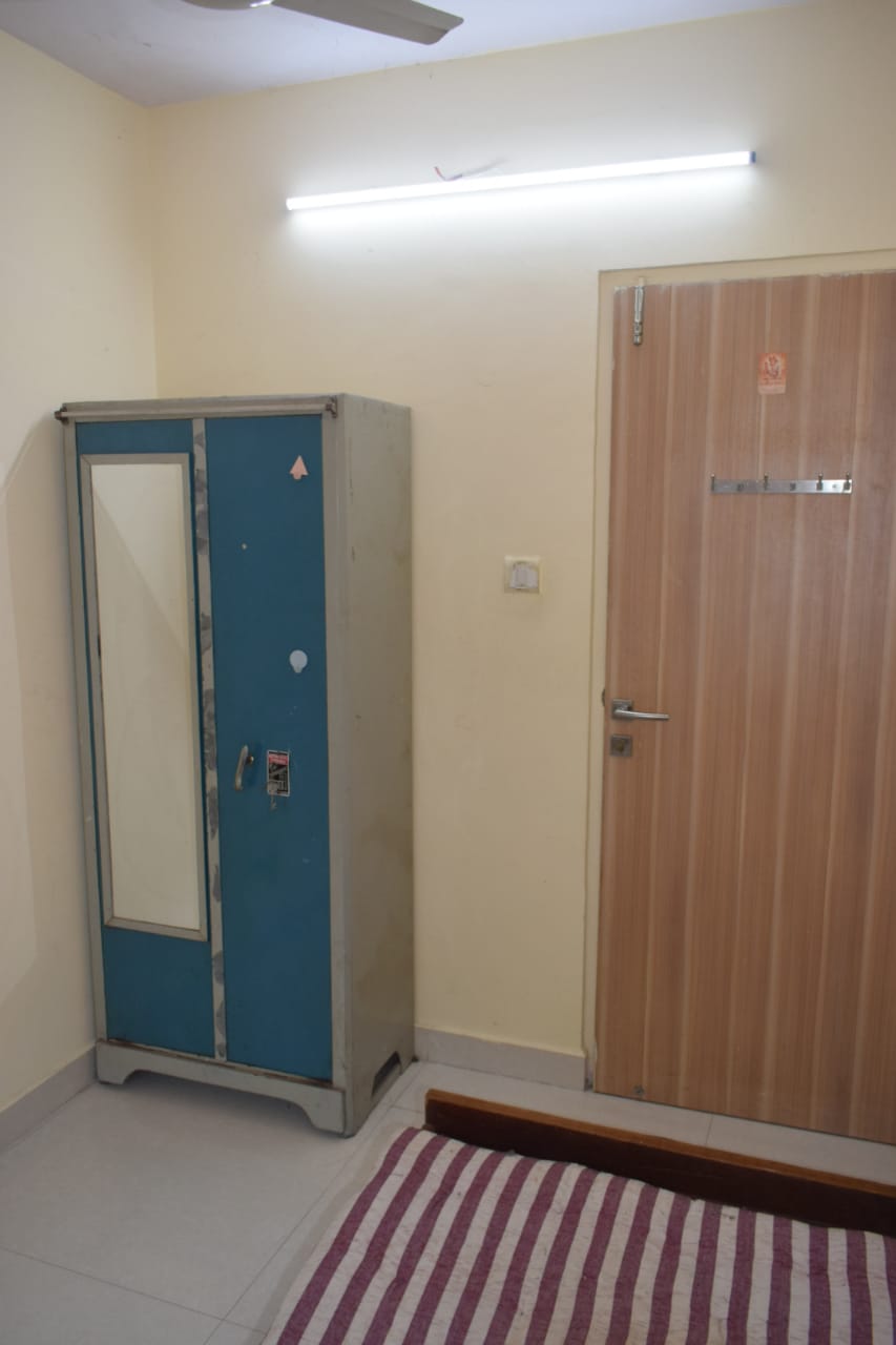 9 - Zeba Corner, Bandra West