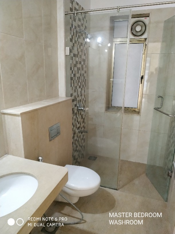 09 - Kalpataru Sparkle, Bandra East