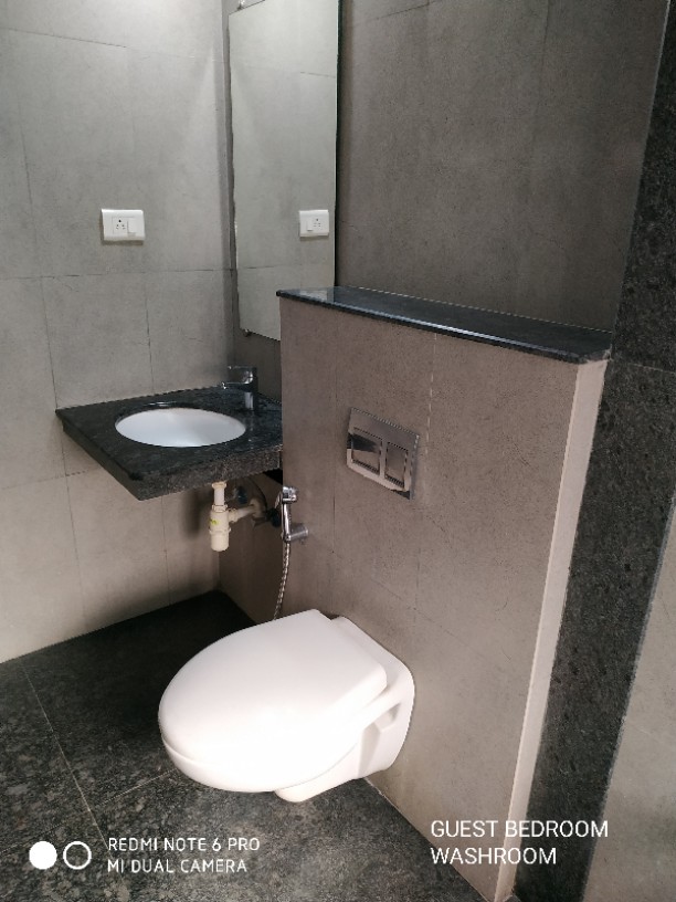 11 - Kalpataru Sparkle, Bandra East