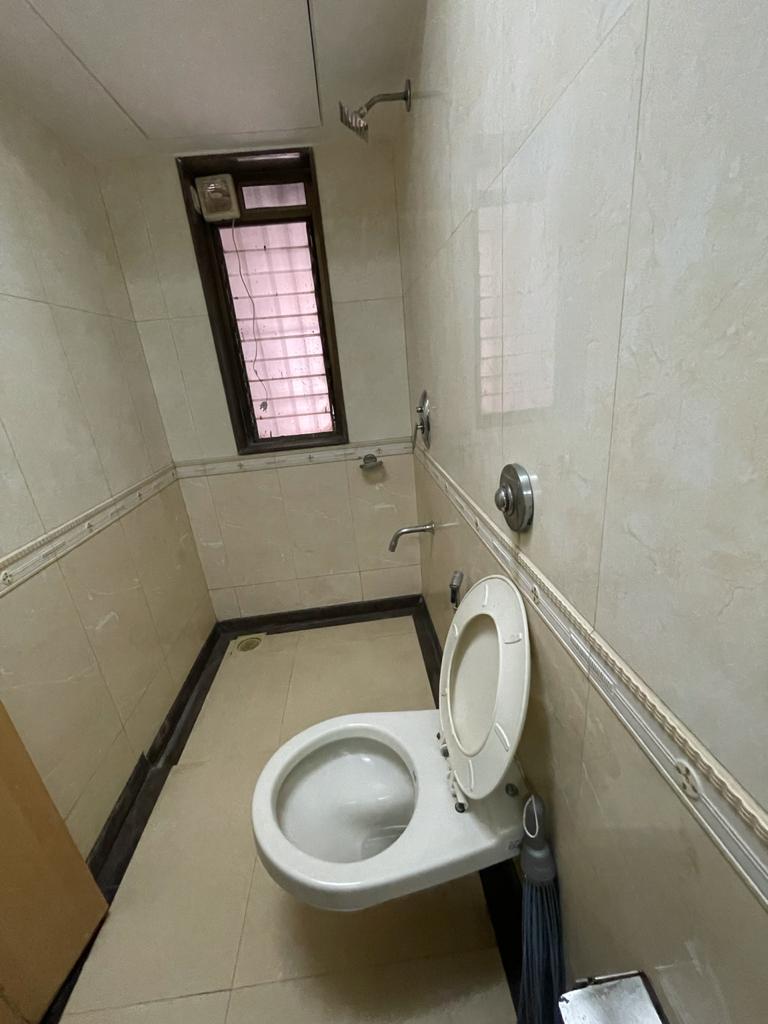 3 BHK Saidhan Infinity, Khar West — for Rent — photo 12