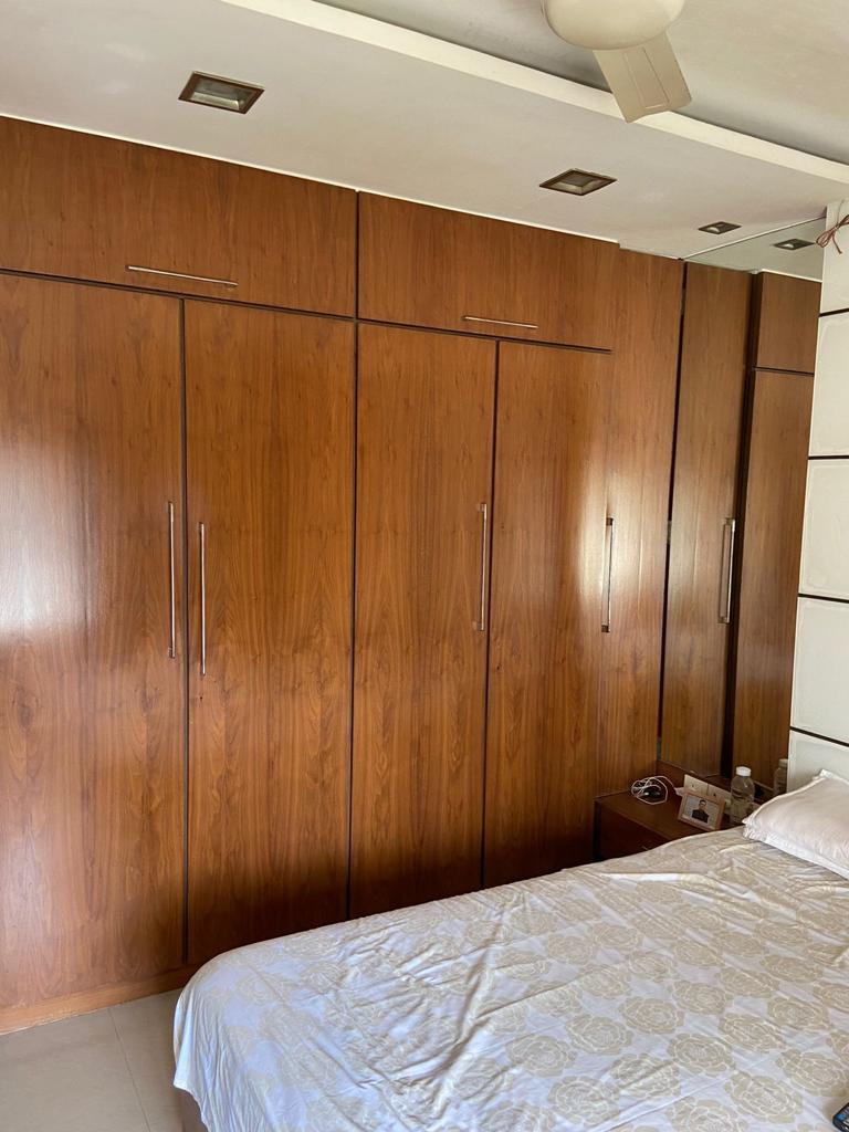 3 BHK Flats for Sale in Elco Residency, Bandra West