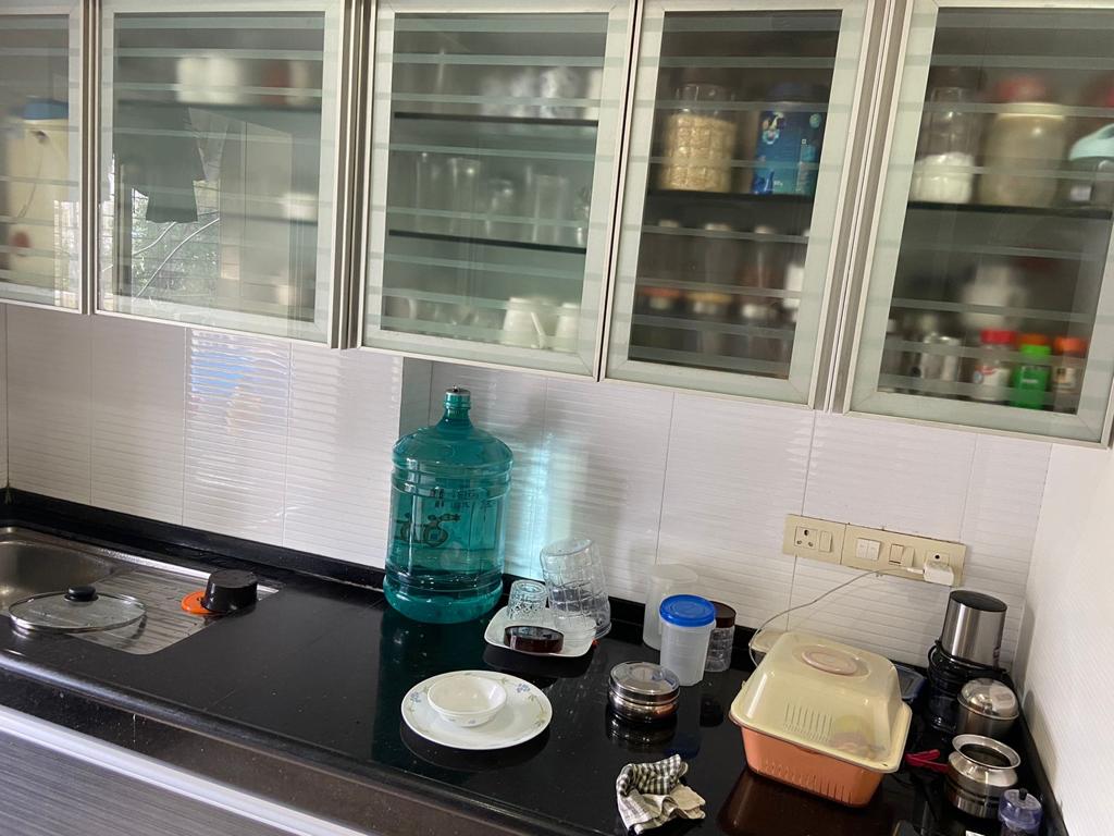 16 - Elco Residency, Bandra West