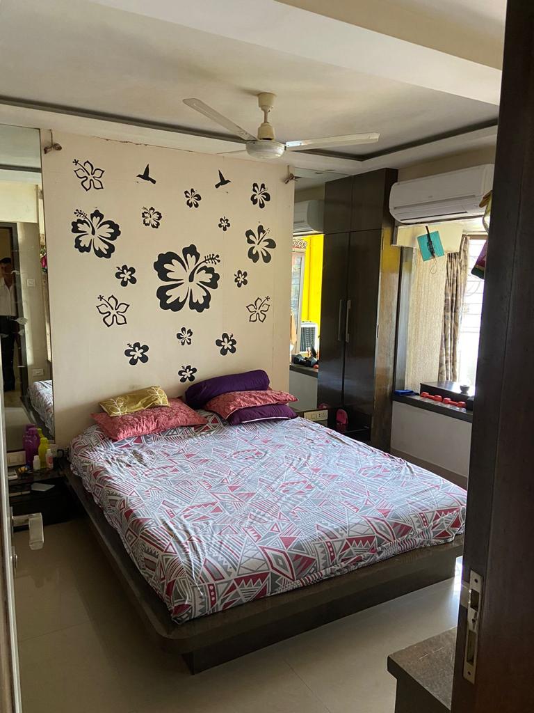 8 - Elco Residency, Bandra West