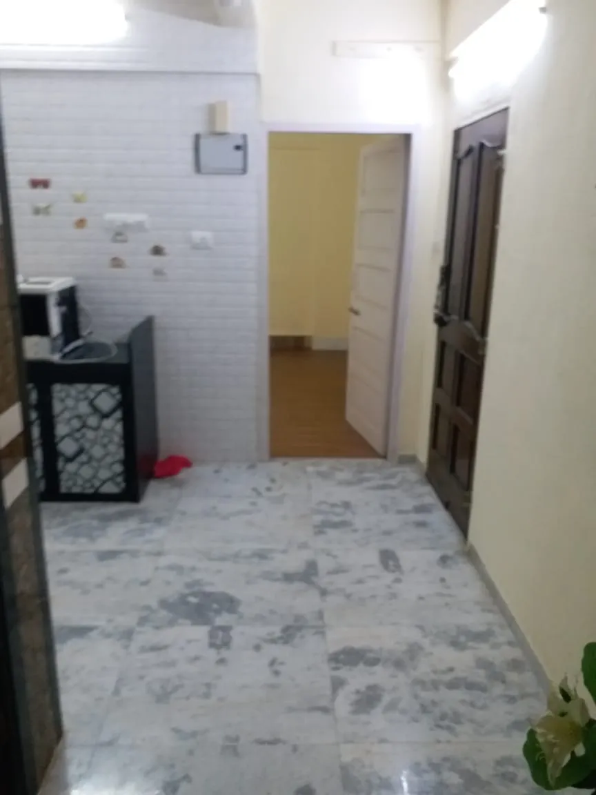 2BHK Flats for Sale in Girnar Society, Santacruz West