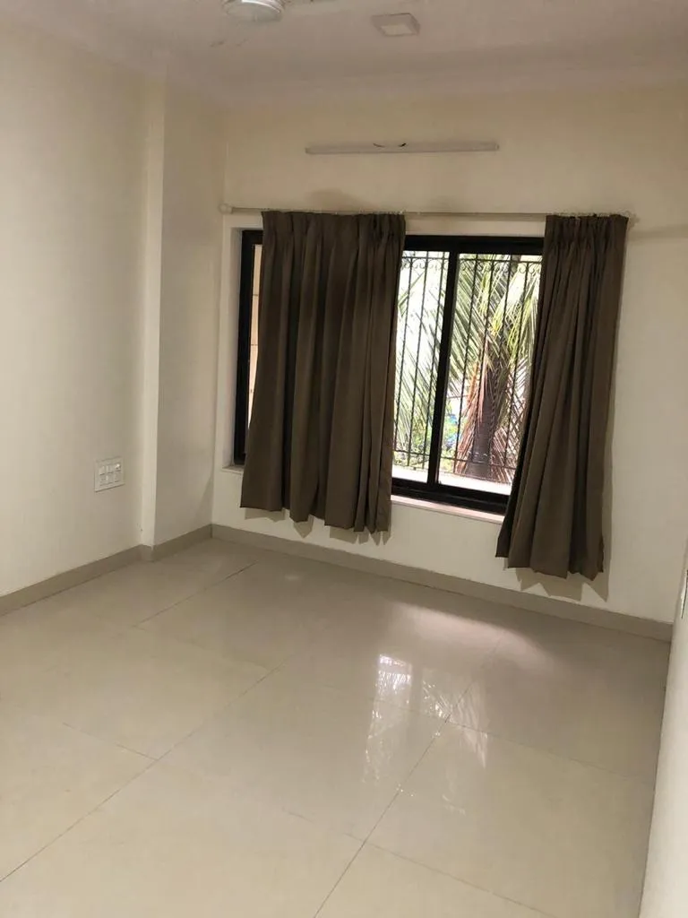 3 BHK Flats on Rent in Villa Rosa, Bandra West