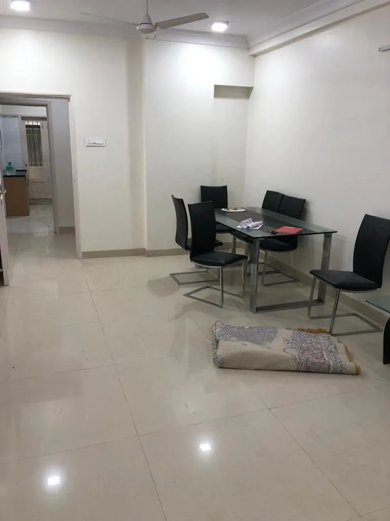 3 BHK Flats on Rent in Villa Rosa, Bandra West