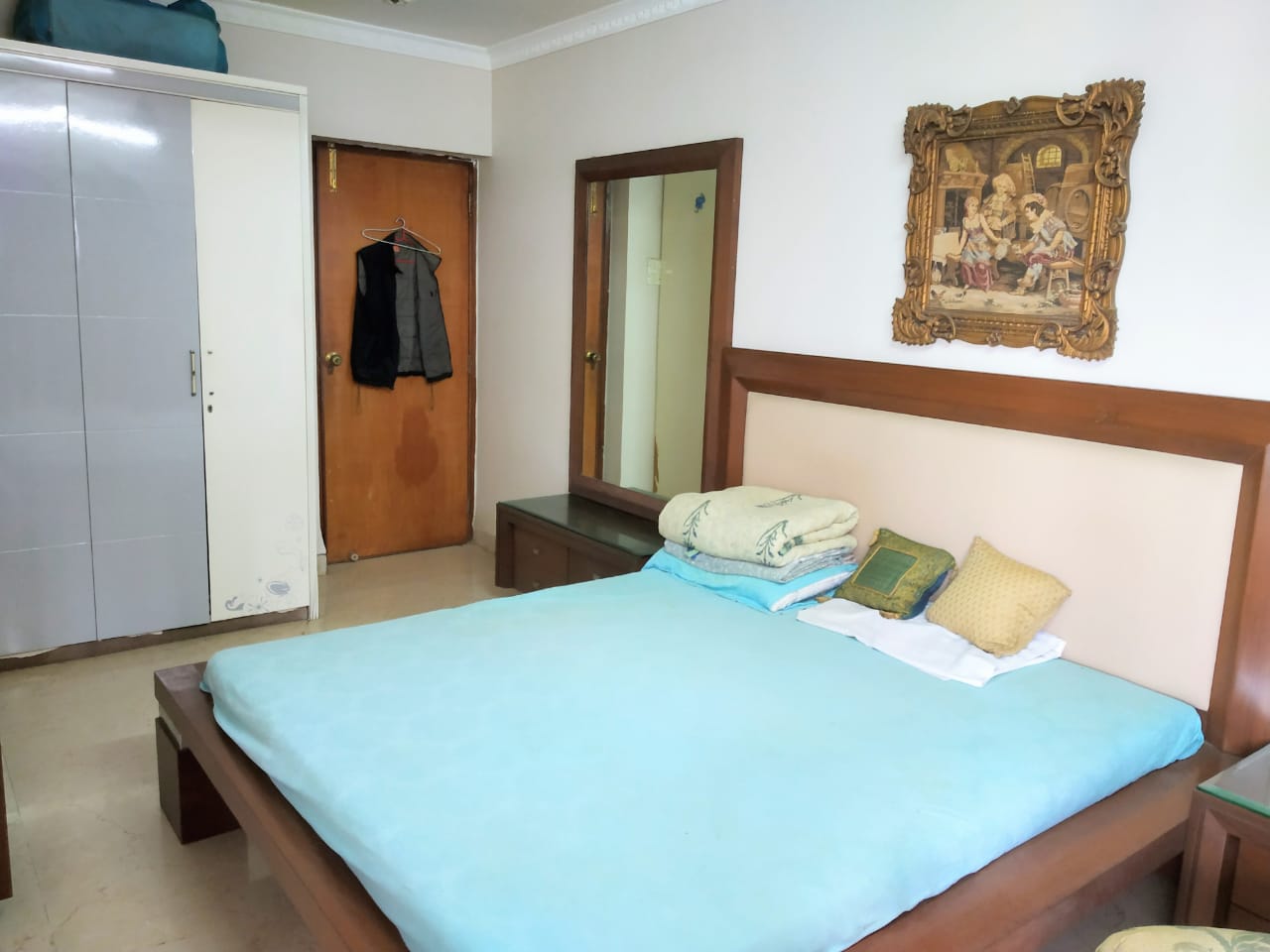 Building10 - Continental Tower, Bandra West