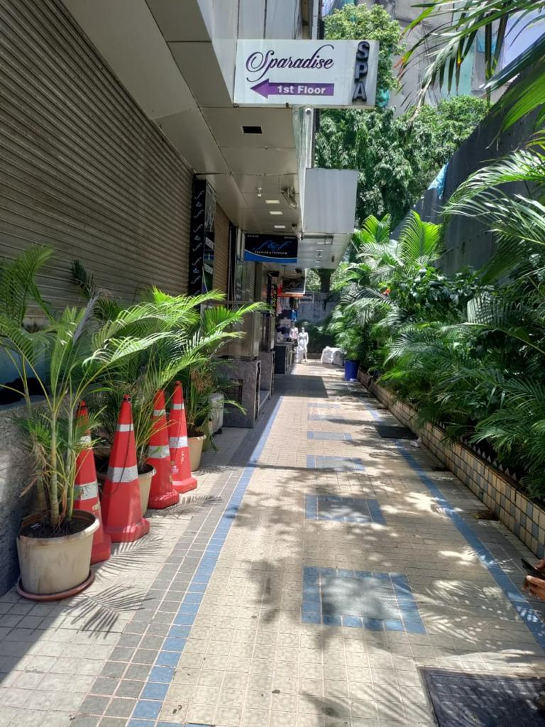 2 - Makhija Arcade, Khar West