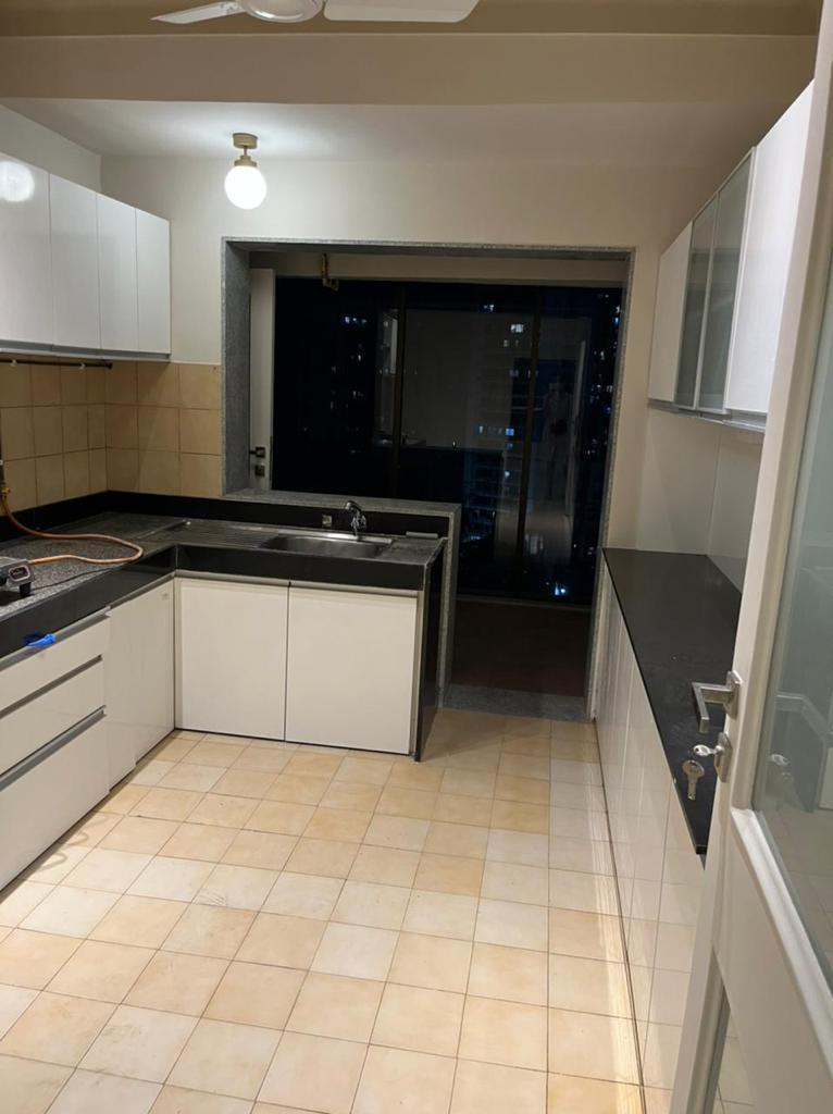 3 - Green Acres, Andheri West