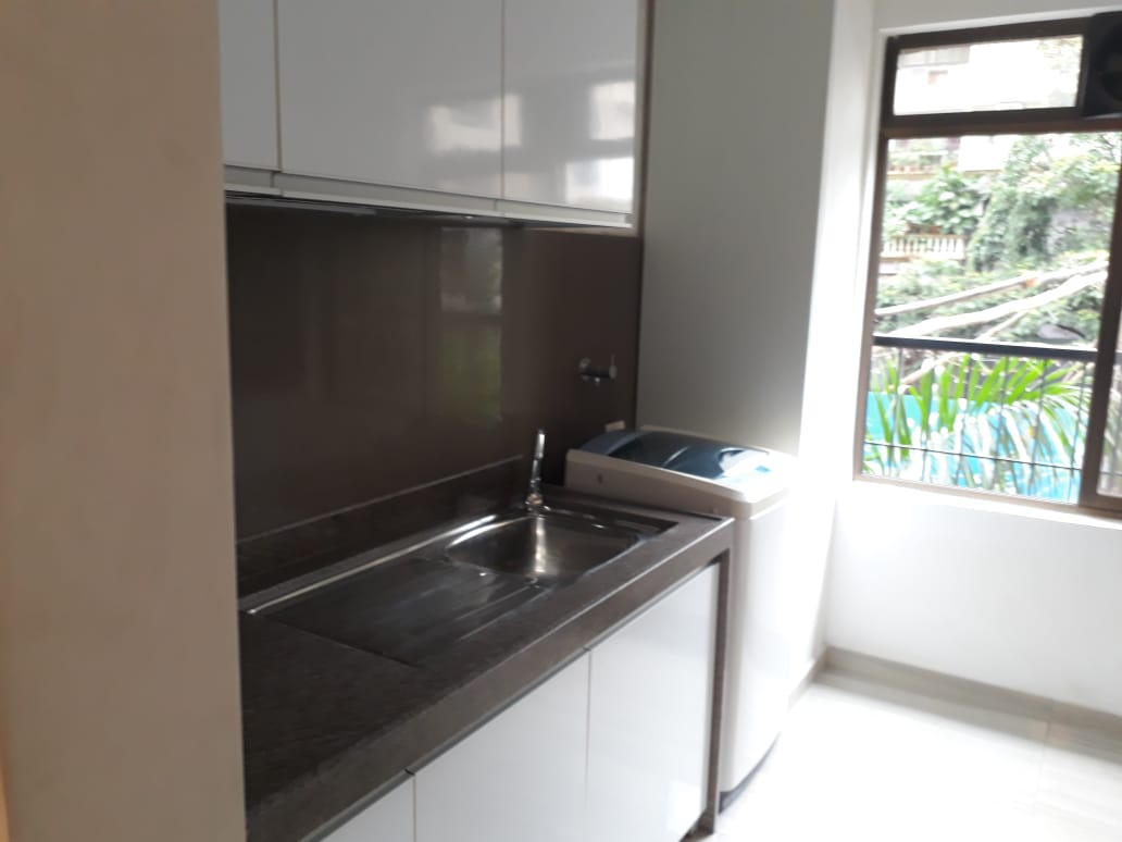 04 - Lalani Grandeur, Goregaon East