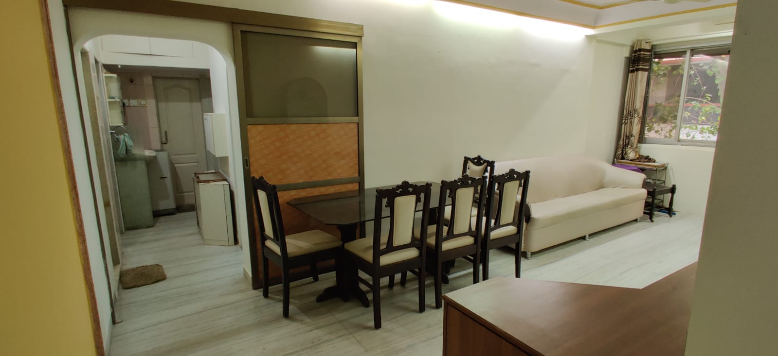 01 - Shivam Building, Vile Parle West