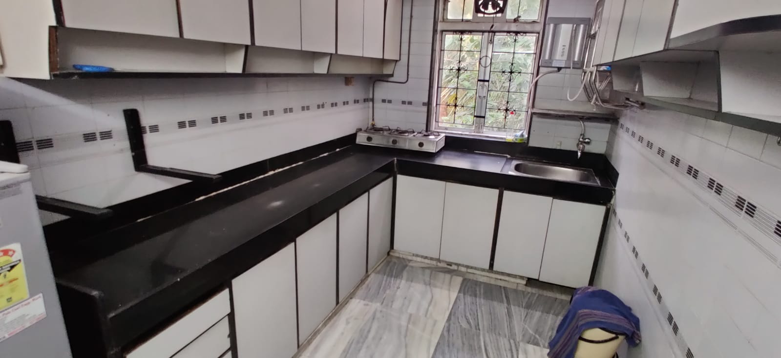 02 - Shivam Building, Vile Parle West