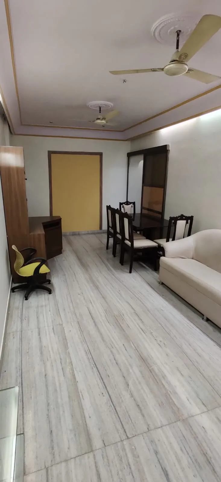 3 BHK Flats on Rent in Shivam Building, Vile Parle West