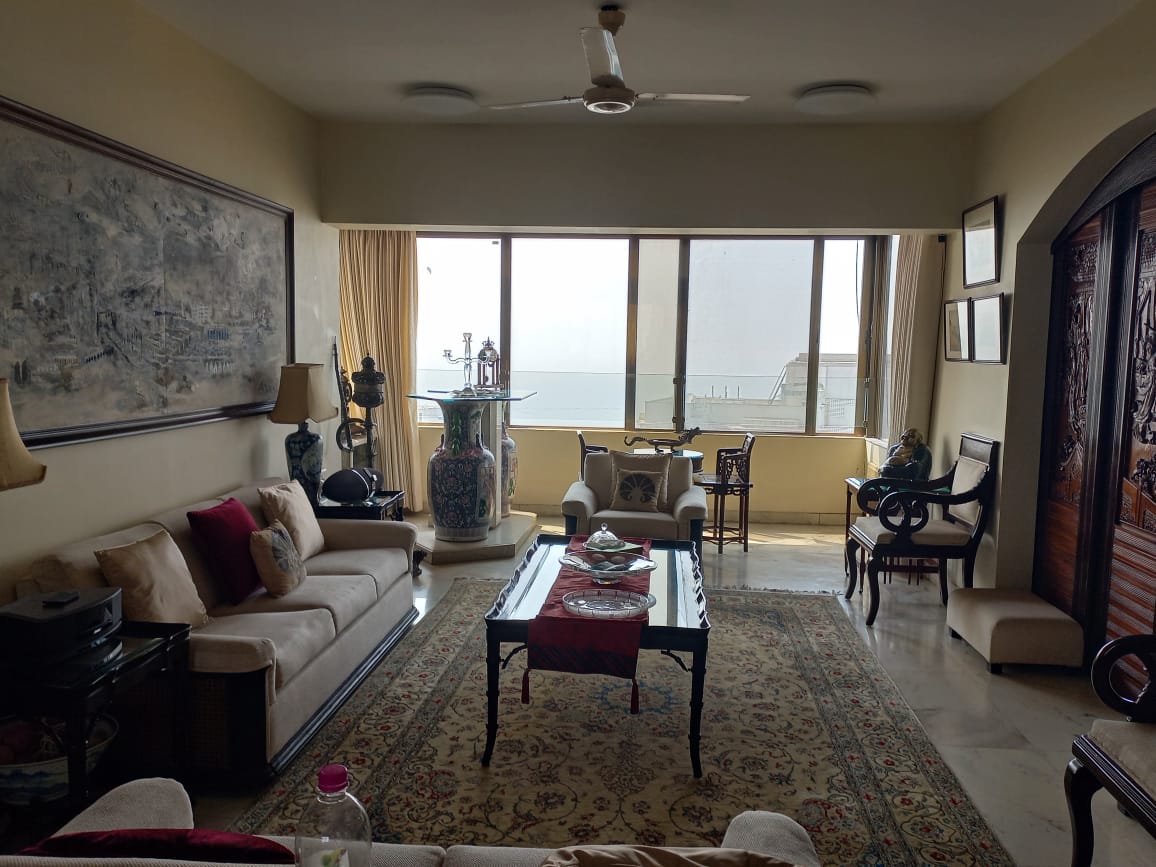 25 - Balmoral Hall, Bandra West