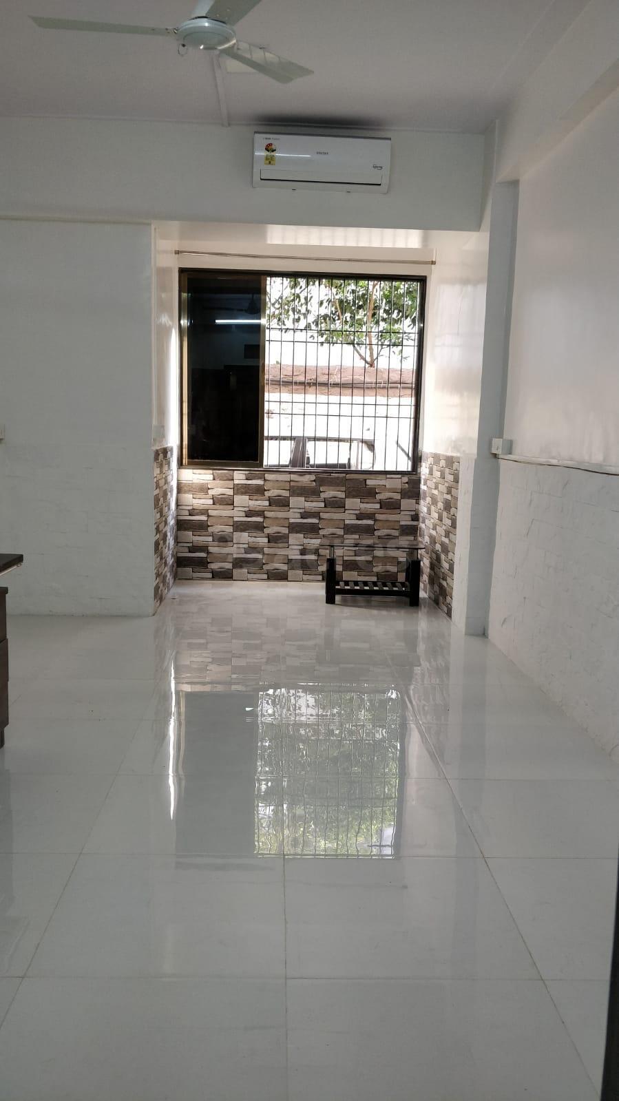 2 BHK Flats on Rent in The Merryland, Goregaon West