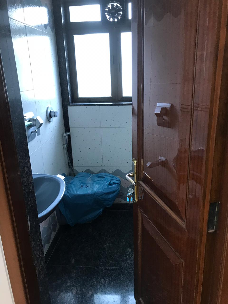 Bathroom 3 - Shree Shakti, Khar West