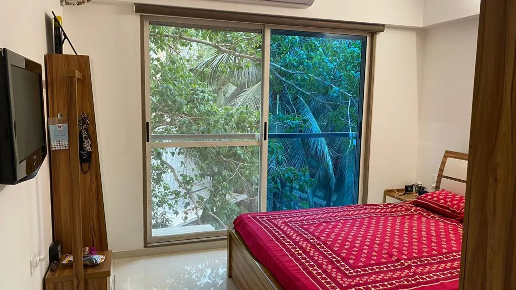 3 BHK Flats for Sale in Park Avenue, Juhu