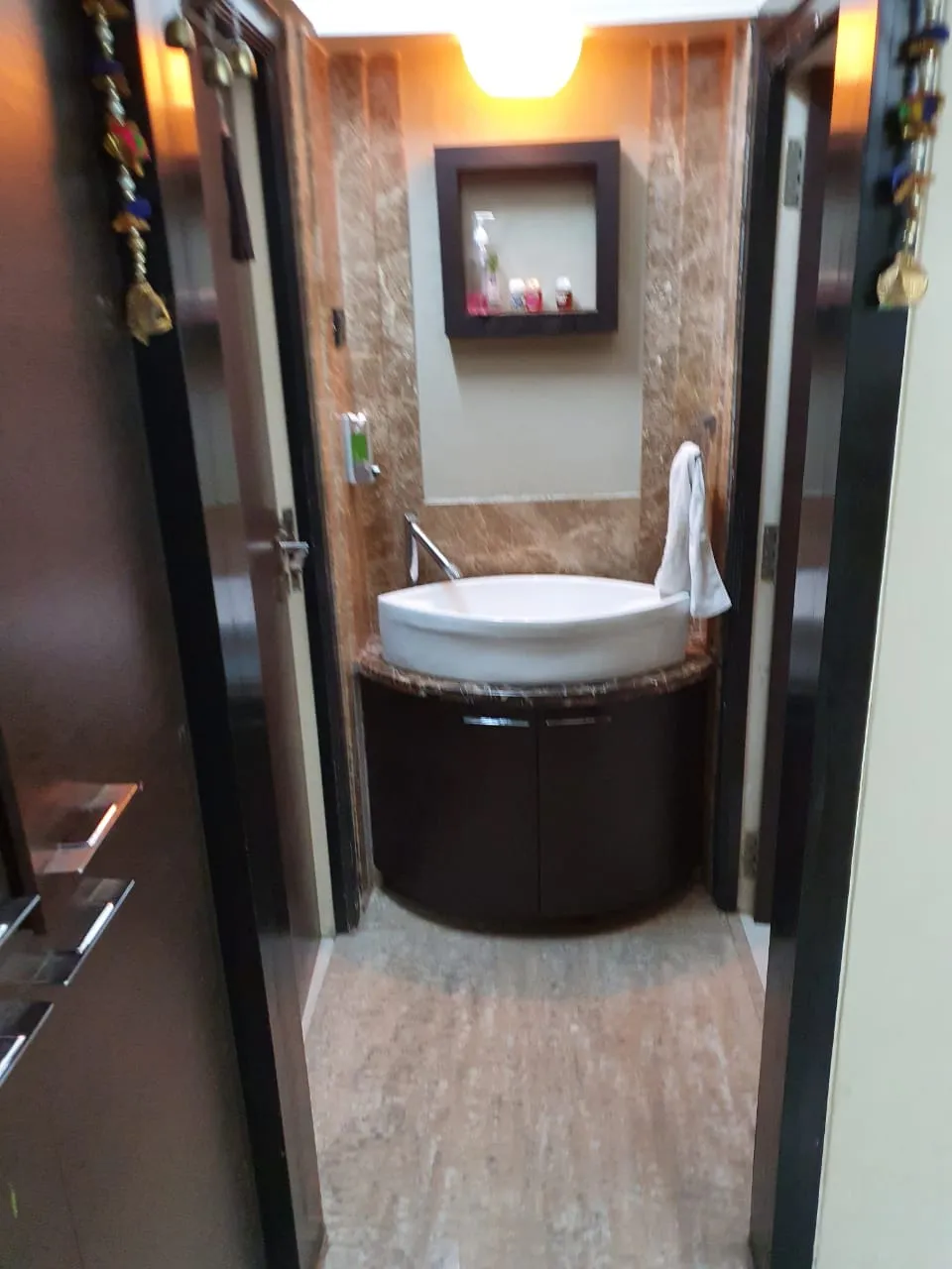 4 BHK Flats for Sale in Tagore Kunj CHS, Santacruz West