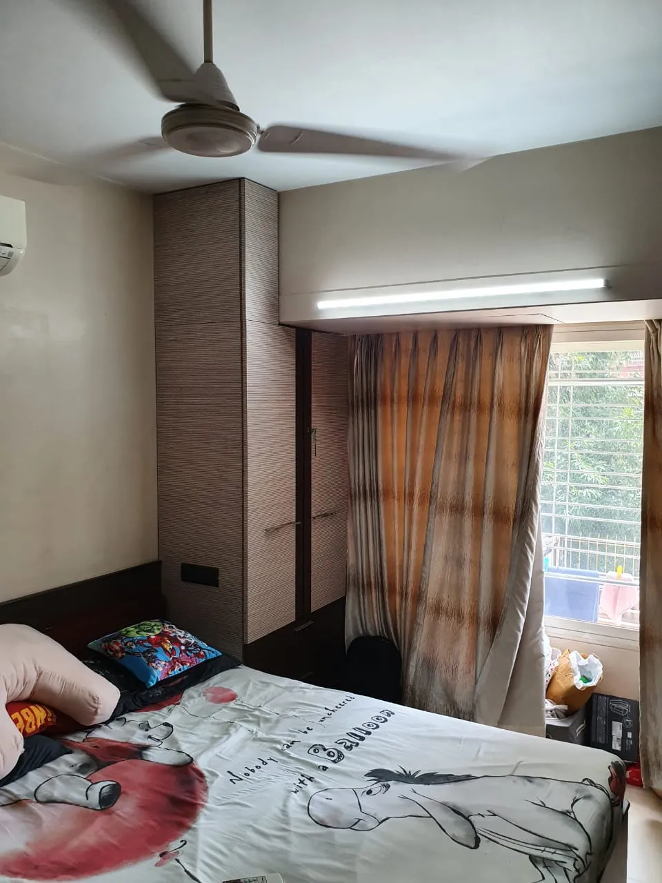 4 BHK Flats for Sale in Tagore Kunj CHS, Santacruz West