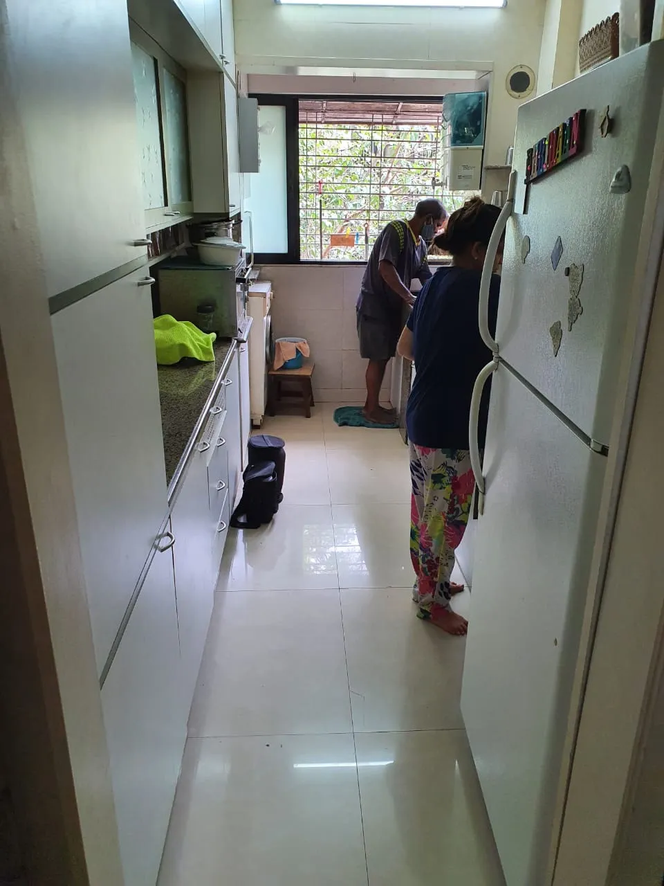 4 BHK Flats for Sale in Tagore Kunj CHS, Santacruz West