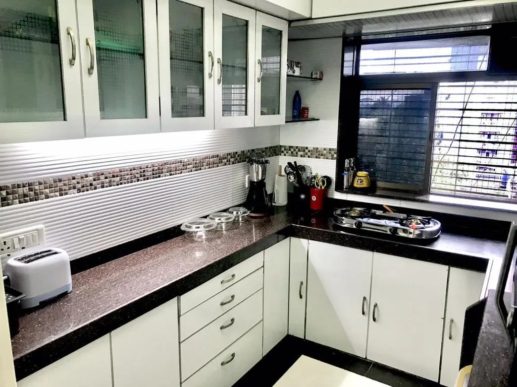 2 BHK Flats for Sale in Gladhurst, Santacruz West