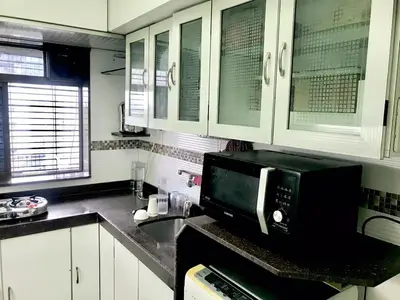 2 BHK Gladhurst, Santacruz West — for Rent — photo 3 thumbnail