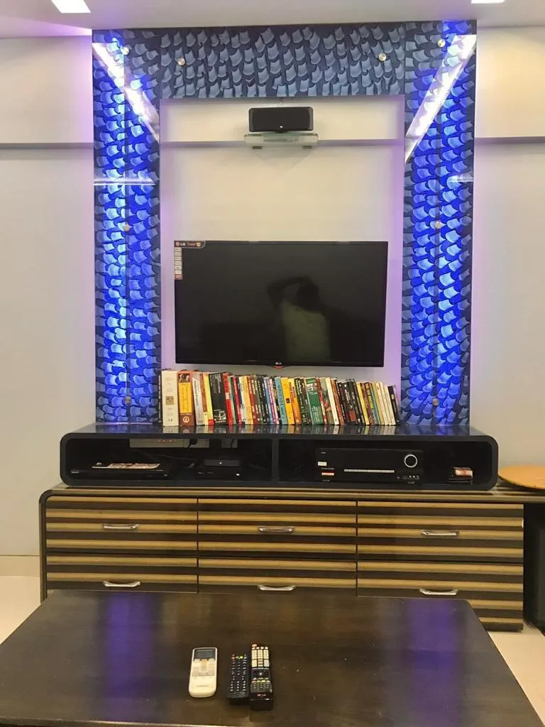 2 BHK Flats for Sale in Gladhurst, Santacruz West