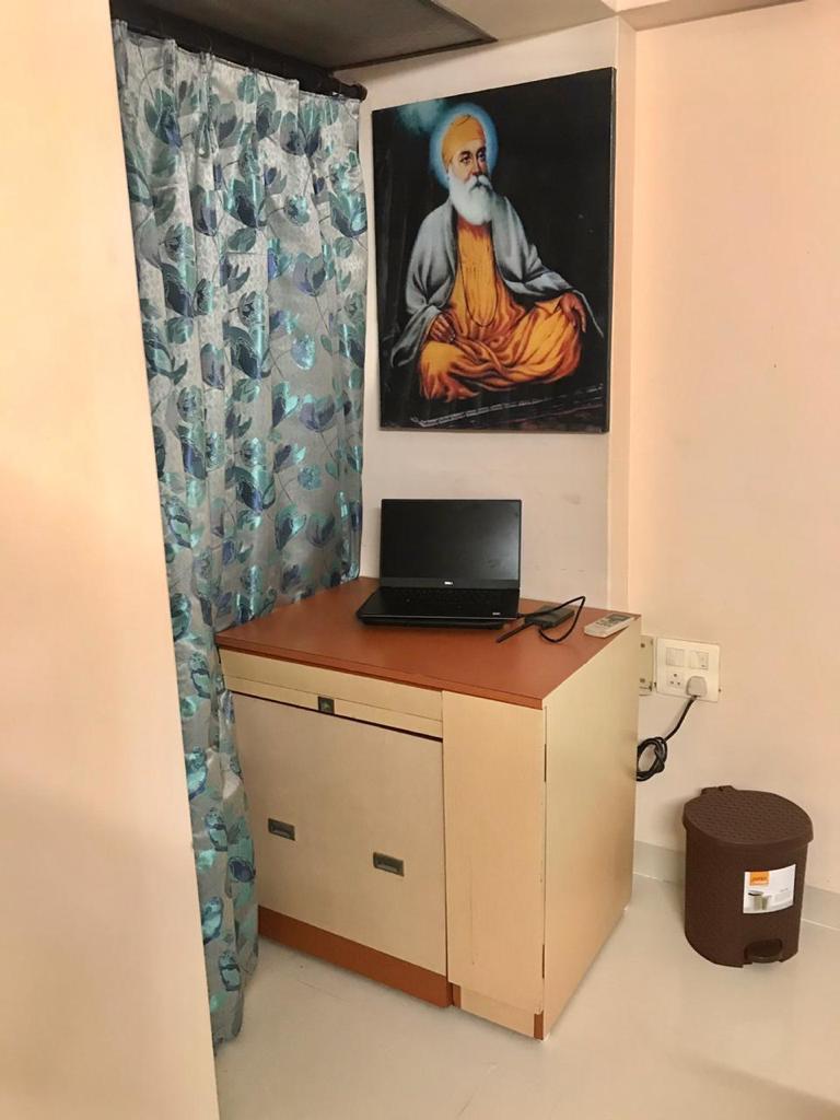 9 - Gladhurst, Santacruz West