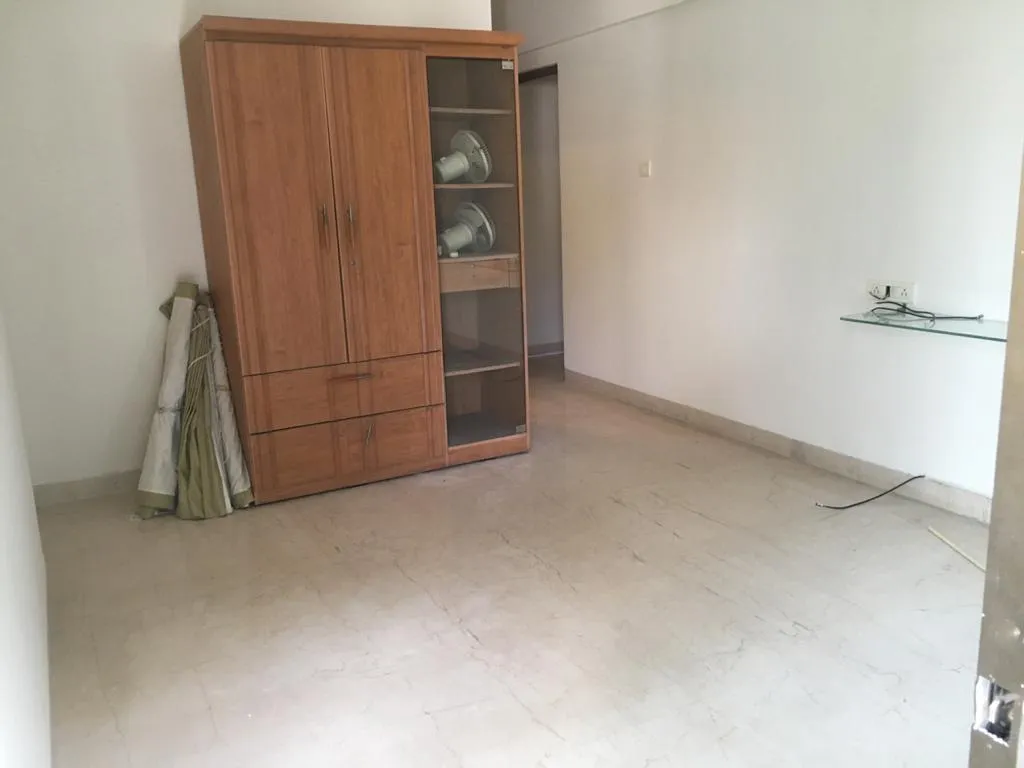 4 BHK Flats on Rent in Aditya, Khar West