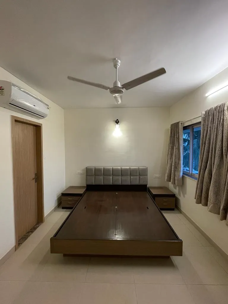 3 BHK Flats on Rent in Sagar Samrat, Juhu