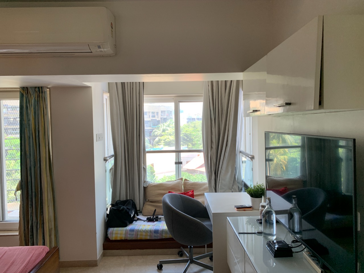 16 - Premium Tower, Andheri West