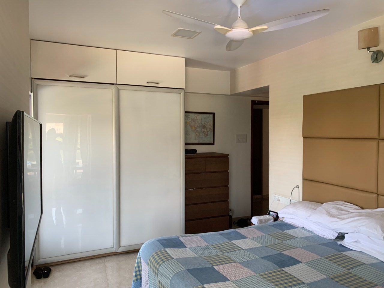 18 - Premium Tower, Andheri West
