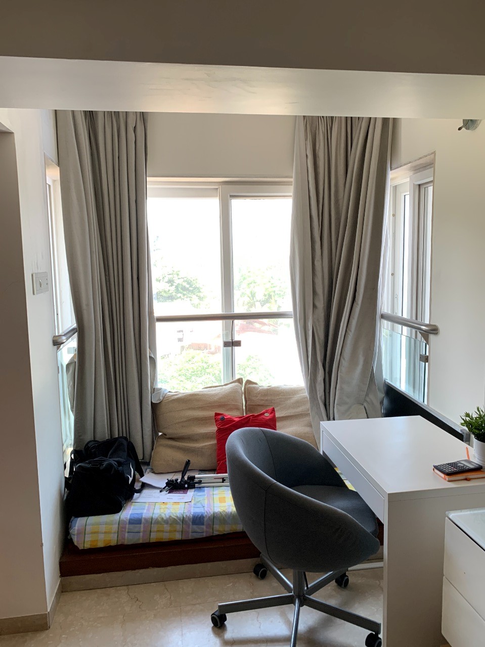 27 - Premium Tower, Andheri West