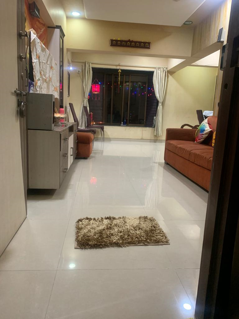 2 BHK Semi Furnished in Vaibhav Society  , Matunga