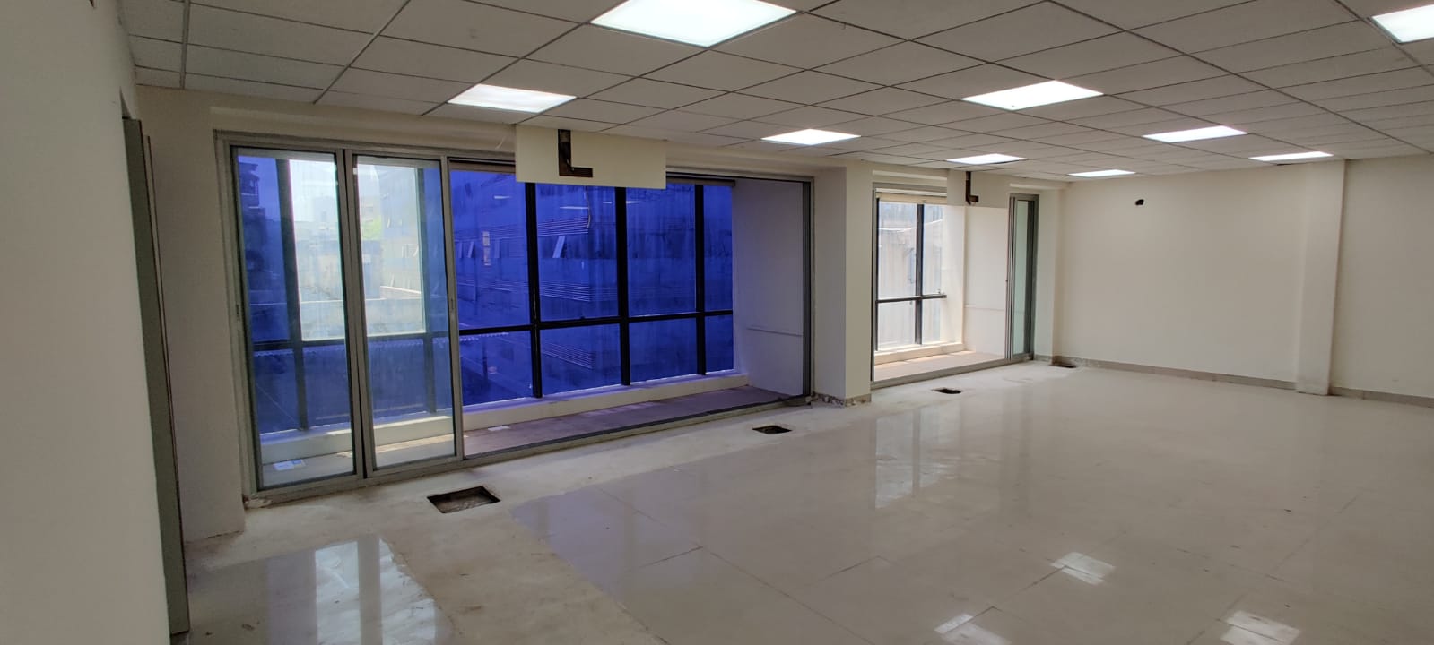 Office Space Semi Furnished in Civic Centre , Dadar East