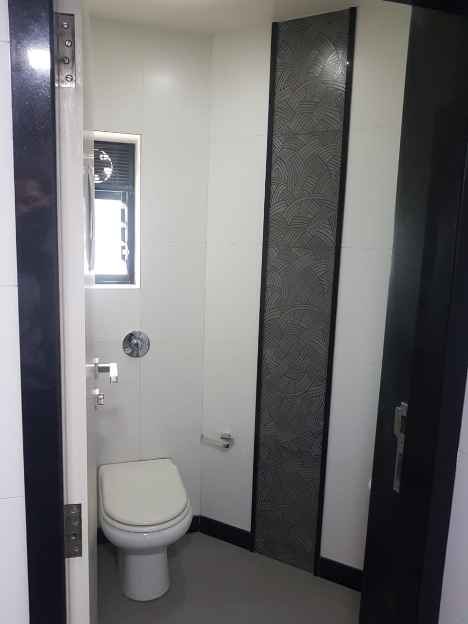 Office Space Offices on Rent in Jolly Maker Chambers II, Nariman Point