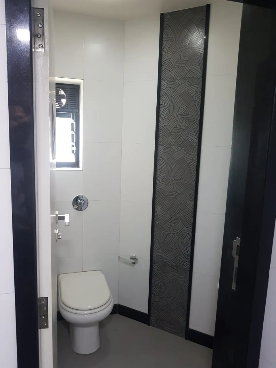 Office Space Offices on Rent in Jolly Maker Chambers II, Nariman Point