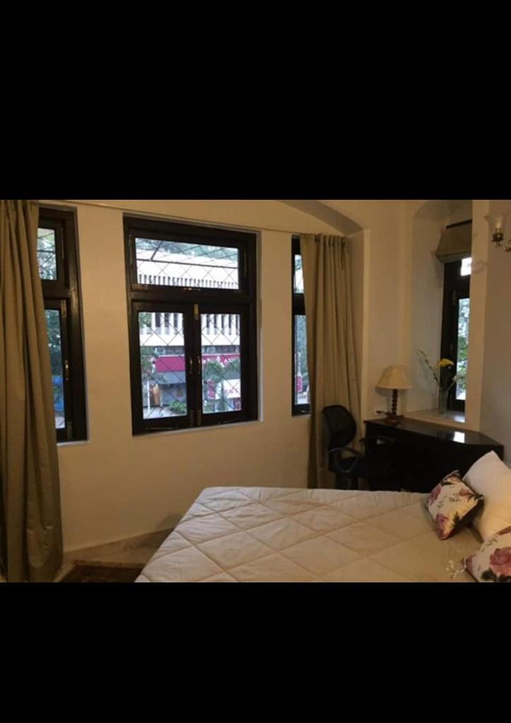 3 - Taher Mansion, Nepeansea Road