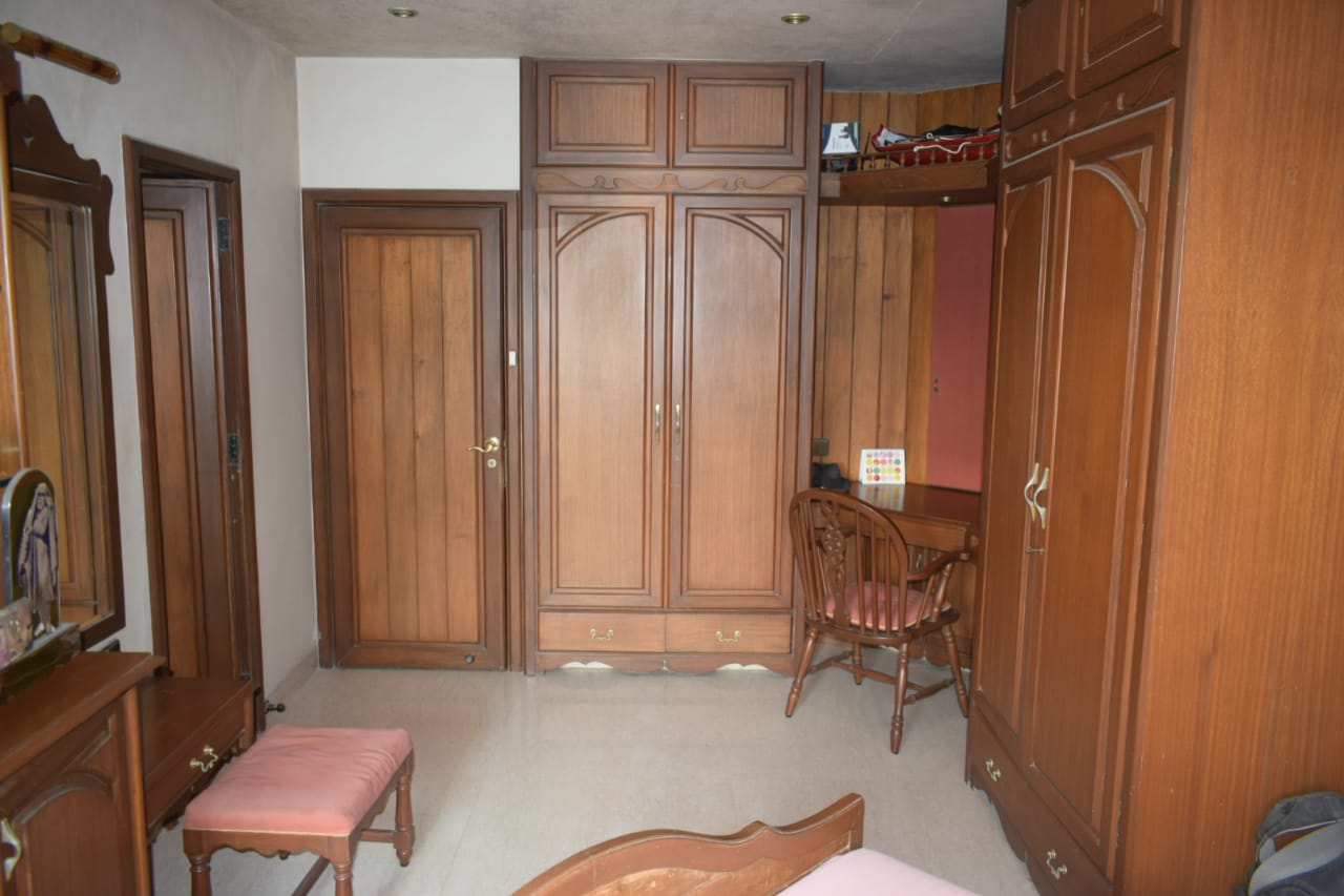 3 - Kalpataru Kshitij, Nepeansea Road