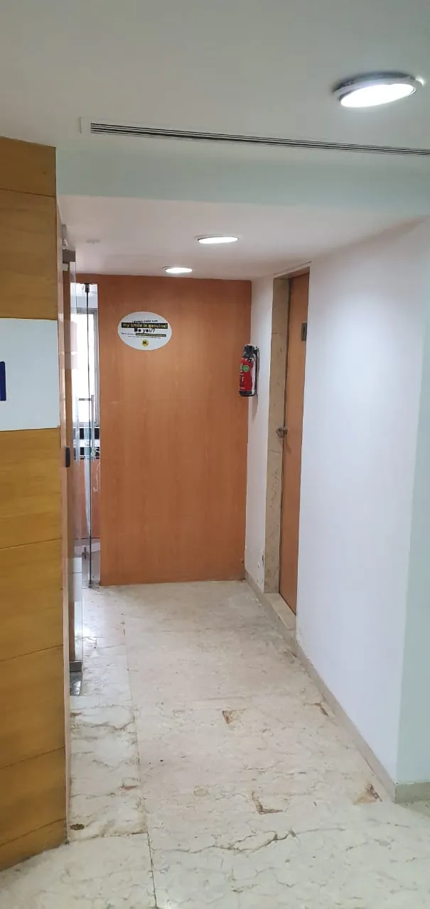 Office Space Offices for Sale in Raheja Centre, Nariman Point