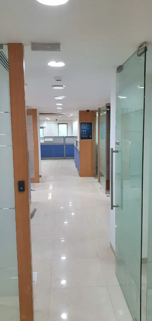 Office Space Offices for Sale in Raheja Centre, Nariman Point