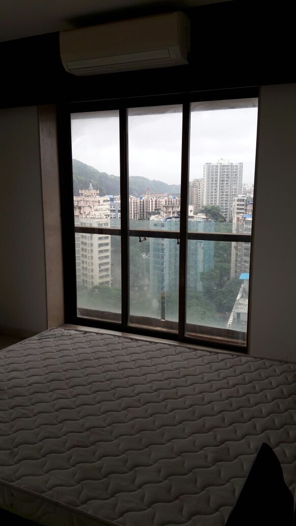 11 - Wadhwa Solitaire, Powai