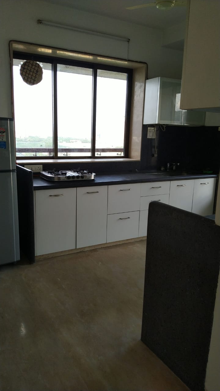 19 - Wadhwa Solitaire, Powai