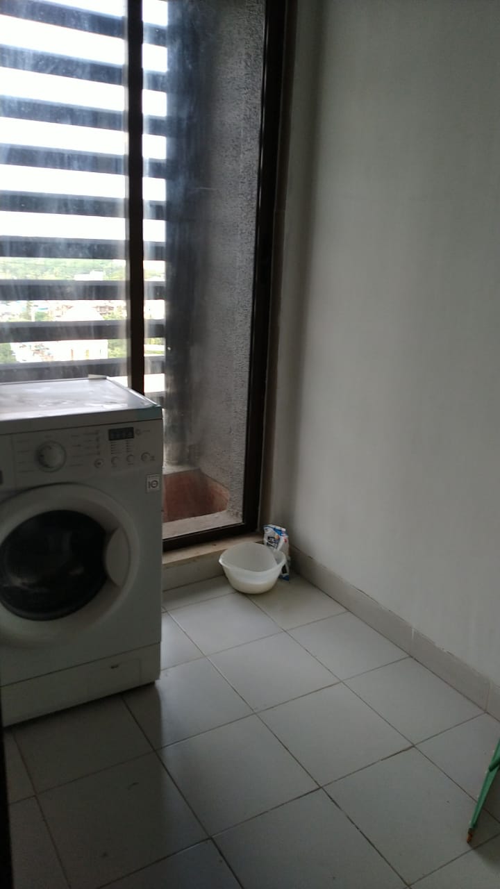 23 - Wadhwa Solitaire, Powai