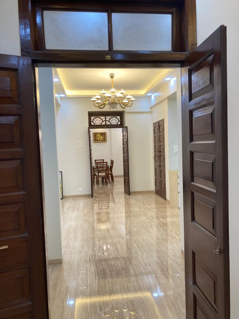 14 - Roxana Building, Churchgate