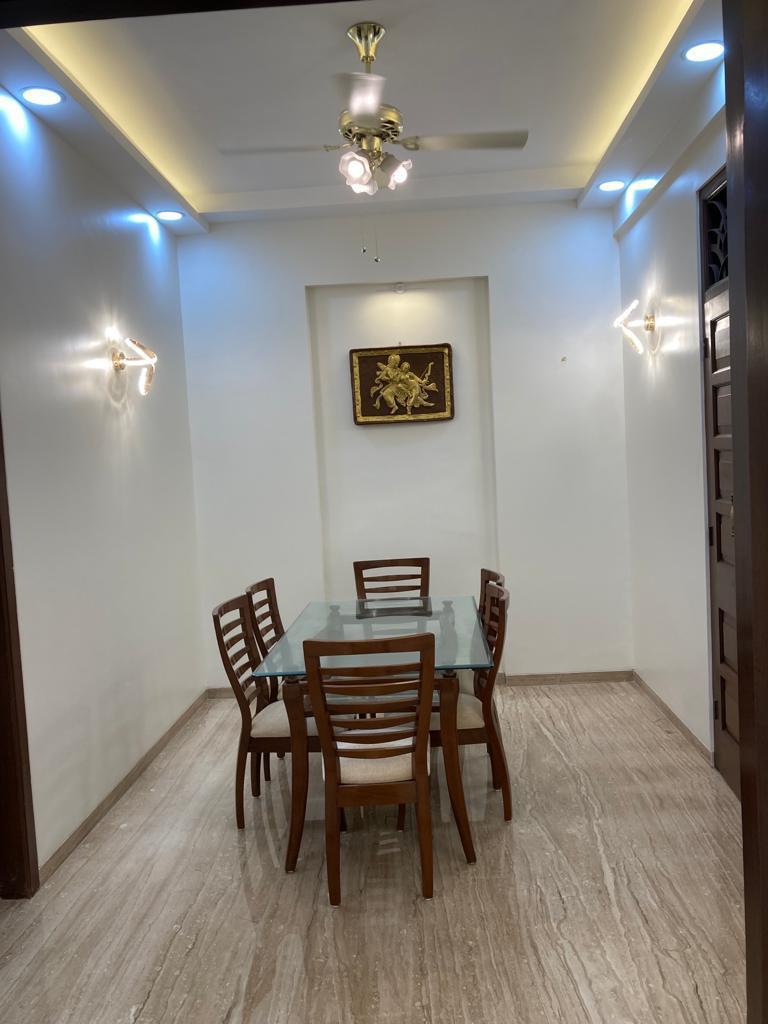 2 BHK Furnished in Roxana Building , Churchgate