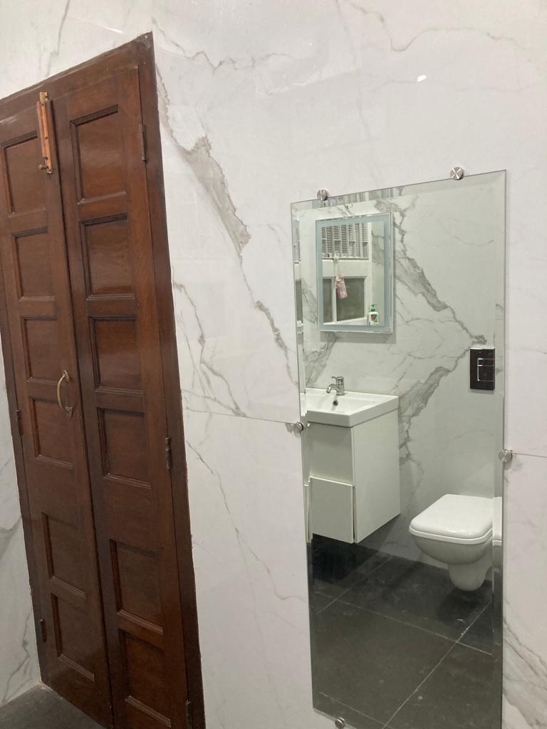 21 - Roxana Building, Churchgate